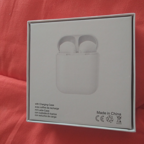 New WIRELESS BLUETOOTH earphones - Picture 4 of 7